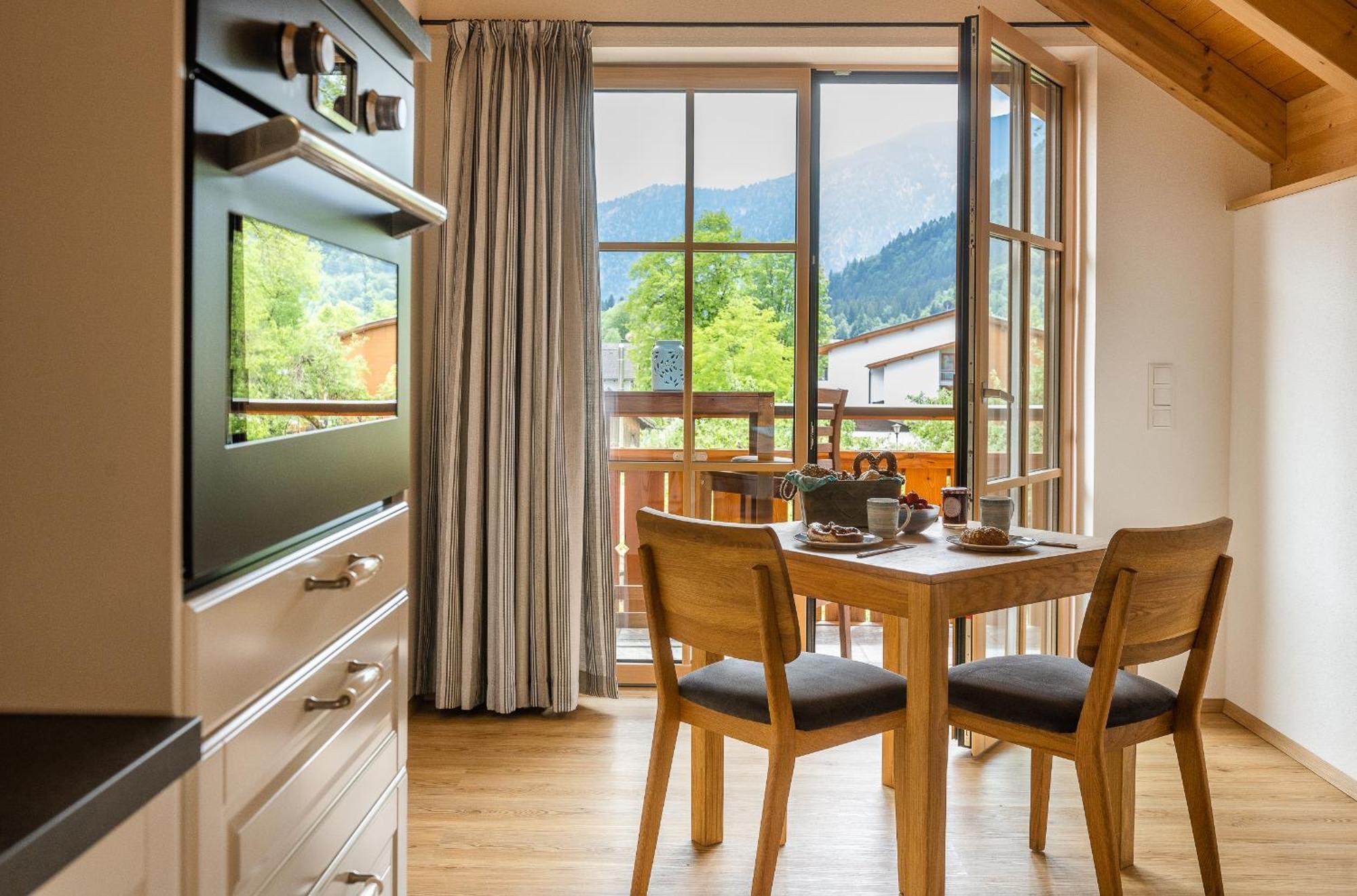 Ferienwohnungen Zober Am Muehlbach Oberammergau Eksteriør bilde